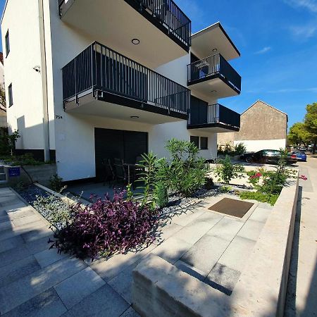 Apartmani Nerium Loviste Exterior photo