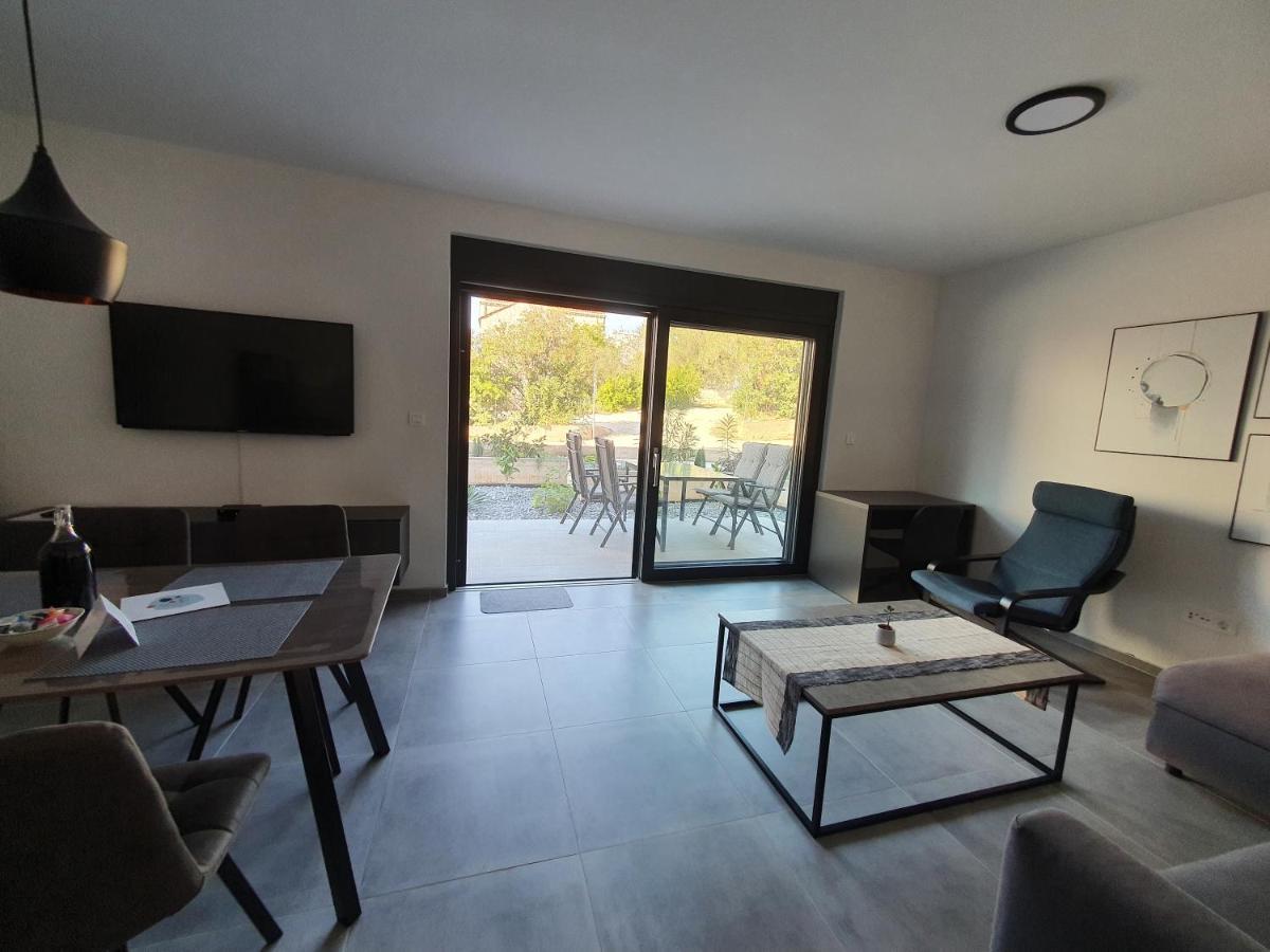 Apartmani Nerium Loviste Exterior photo