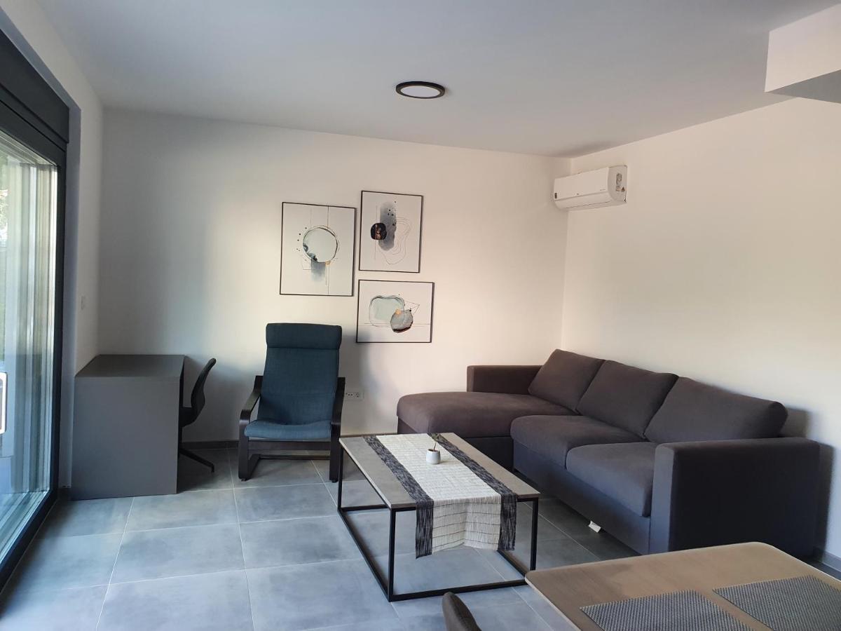 Apartmani Nerium Loviste Exterior photo