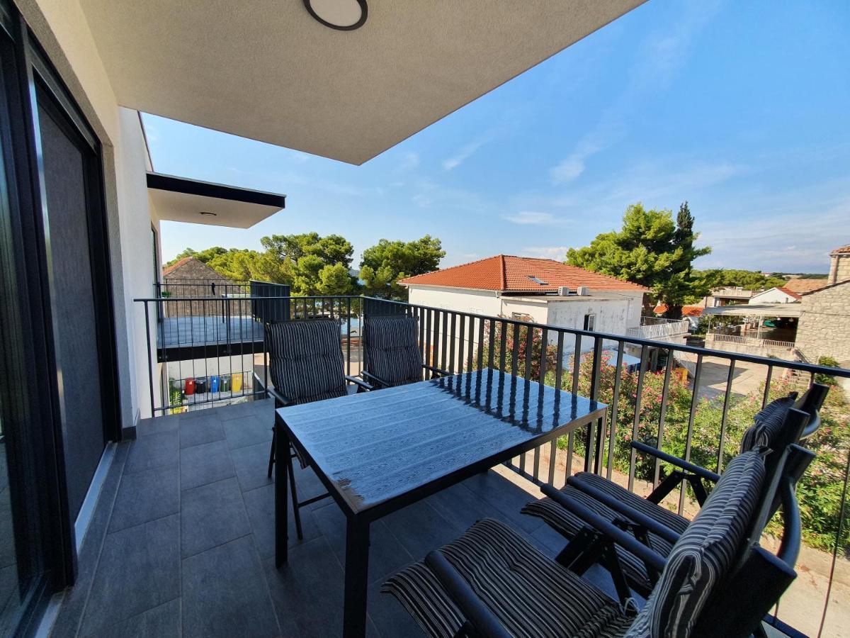 Apartmani Nerium Loviste Exterior photo